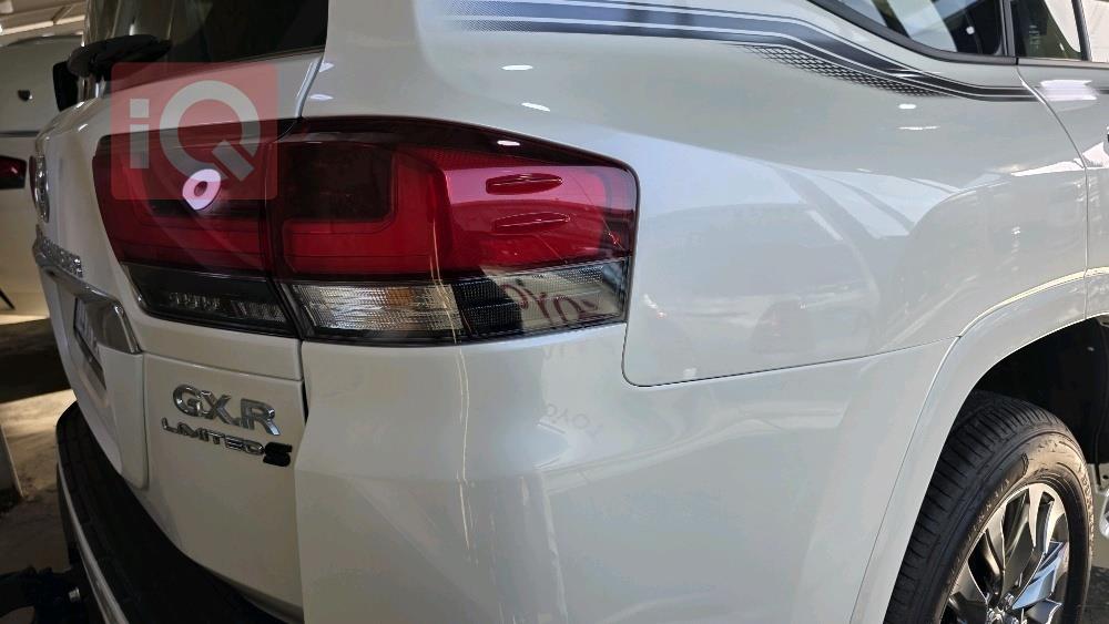 تويوتا لاندكروزر